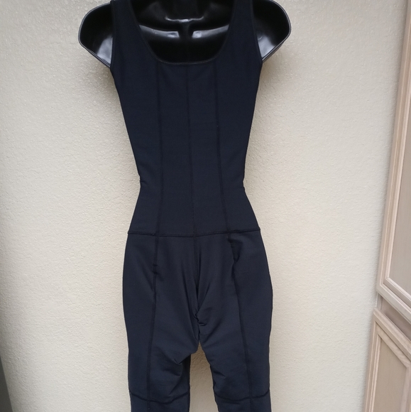 NWOT Leonisa Firm compression Body Shaper Size M - Picture 4 of 16